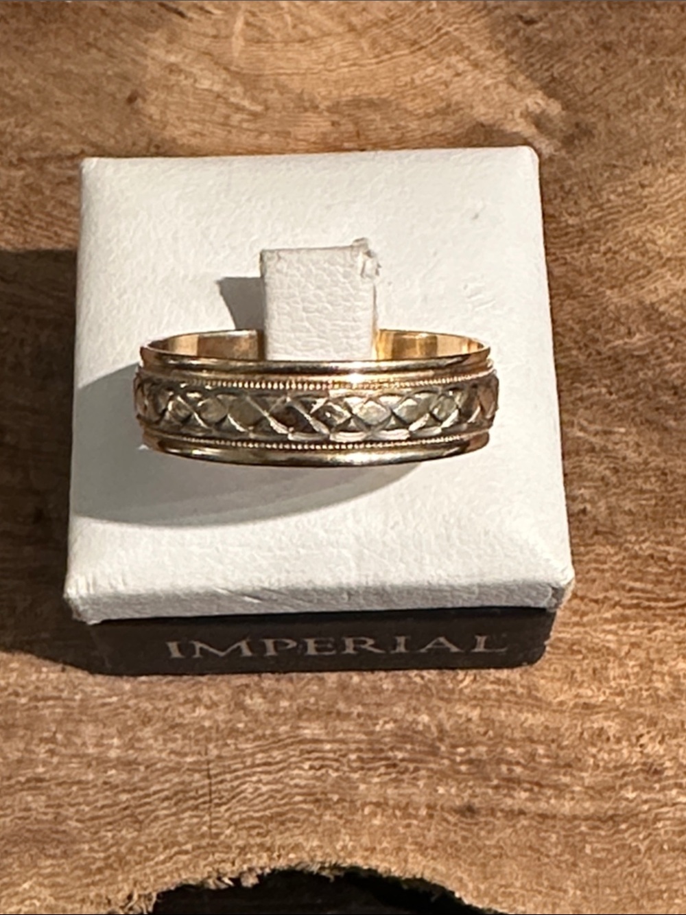 14 karat gold men’s band size 11